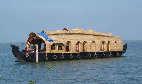 Tharavadu Houseboats